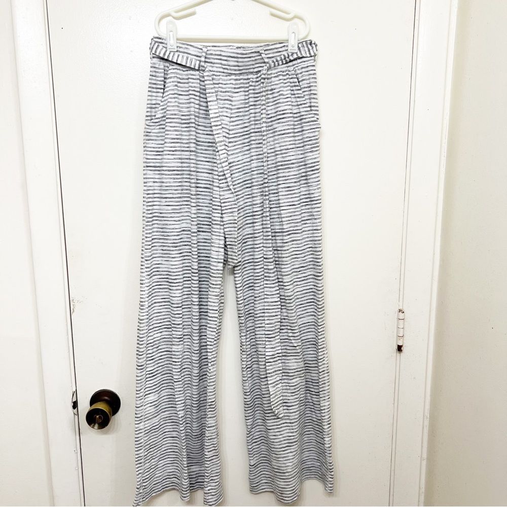 Comfy Women Black/White Striped Pants Size S